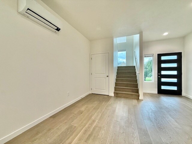 Building Photo - 2404 W College Ave