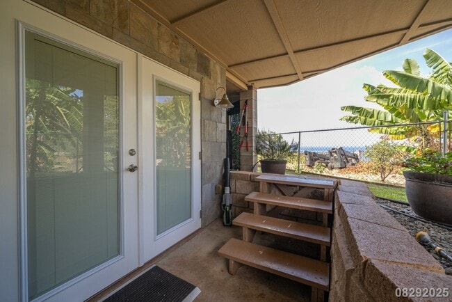 Building Photo - 3 Bedroom 3 Bathroom pet negotiable SFH in...