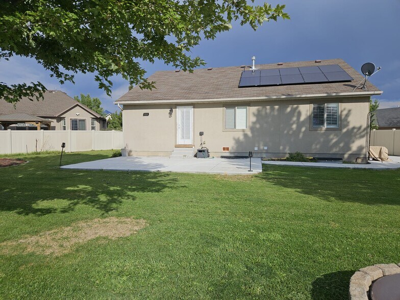 Building Photo - 1879 W Colony Pointe Dr
