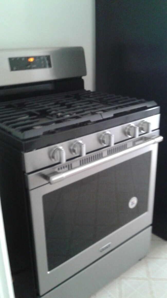 Building Photo - 317 N Gardner St