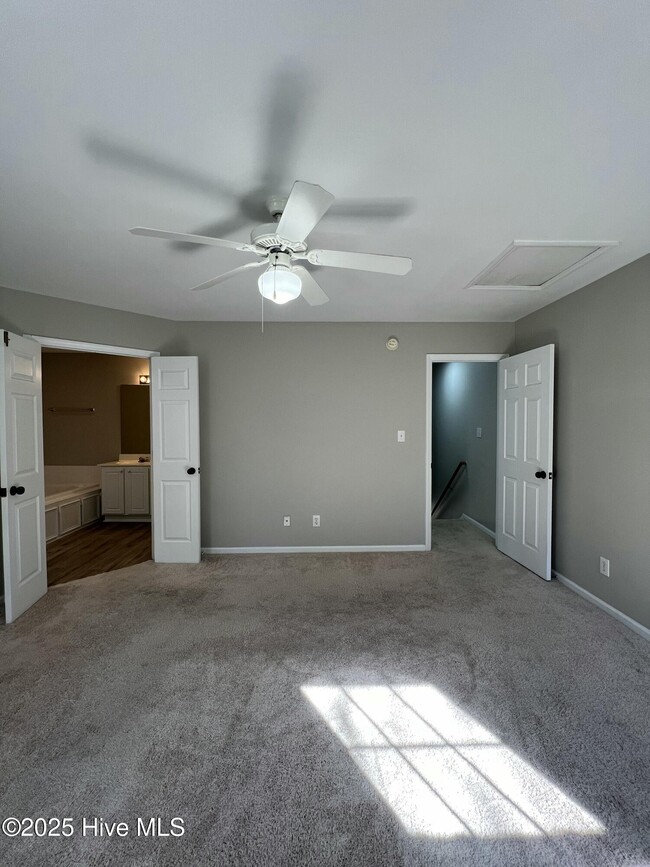 Building Photo - 4240 Williamsbrook Ln