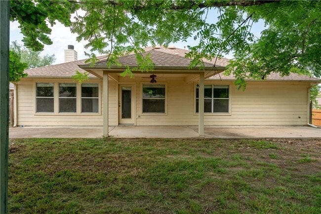 Building Photo - 1517 Hollyhock Ct