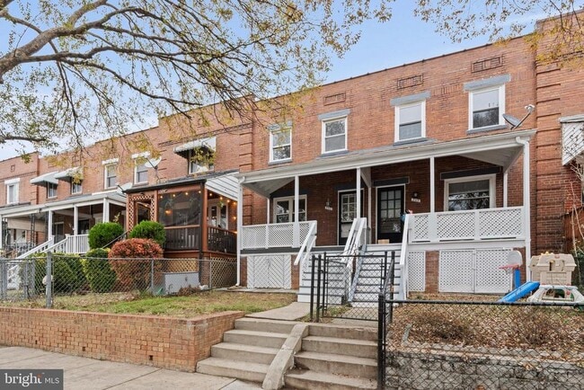 Building Photo - 340 Wesmond Dr