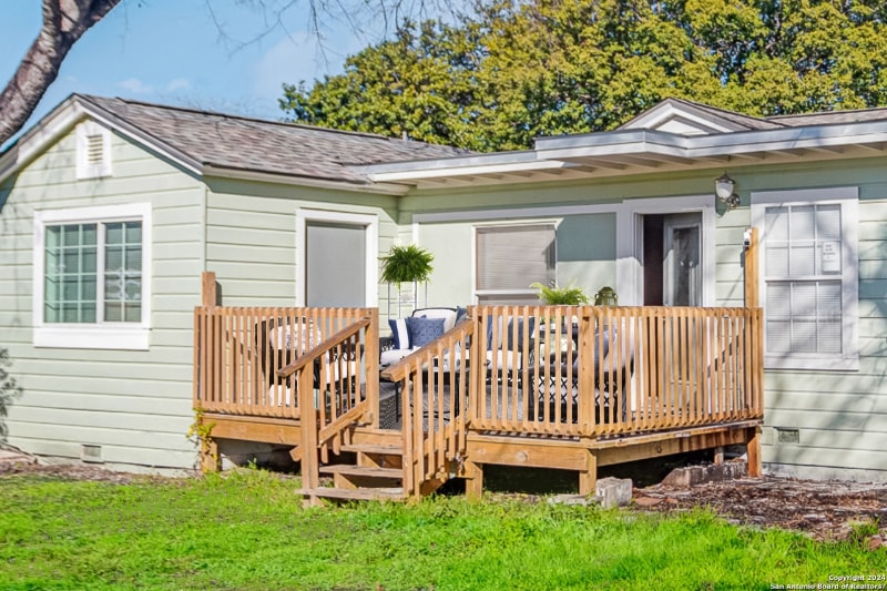 Building Photo - 2228 W Huisache Ave