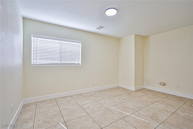 Building Photo - 8338 Lavender Jade Ct