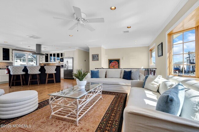 Building Photo - 326 Cutter Ln