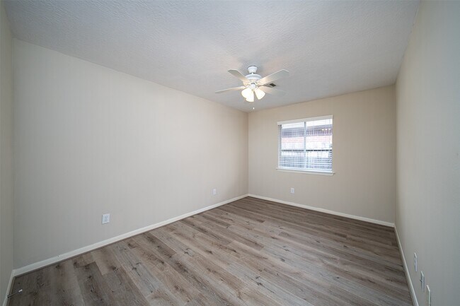 Building Photo - 4710 Shane Creek Ln