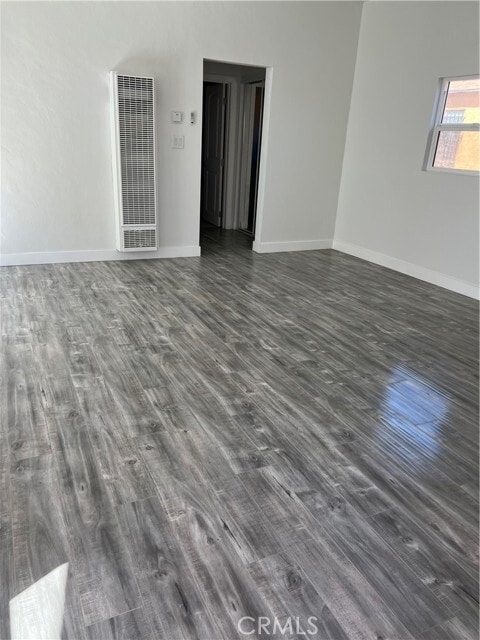 Building Photo - 6428 S Van Ness Ave