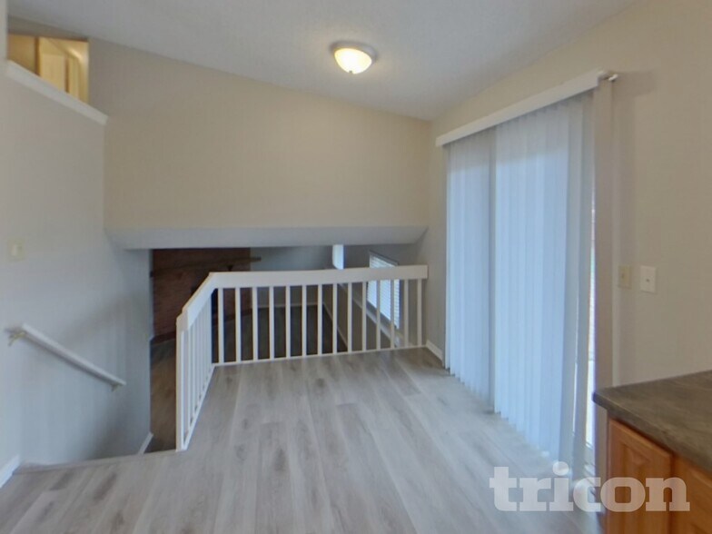 Building Photo - 6669 Gambol Quail Dr E