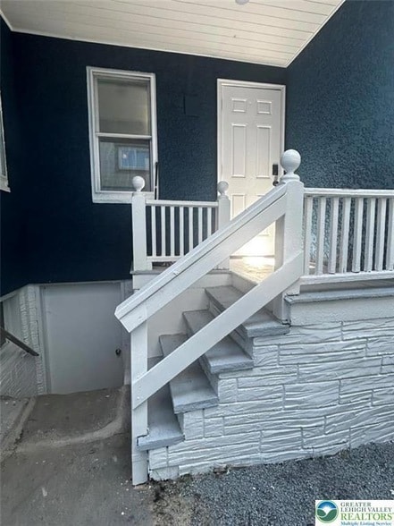 Building Photo - 431 4th Ave