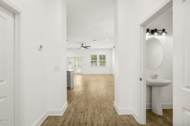 Building Photo - 112 Enchantment Falls Ln