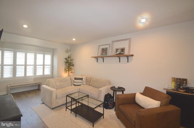 Building Photo - 13943 Airfoil Rd