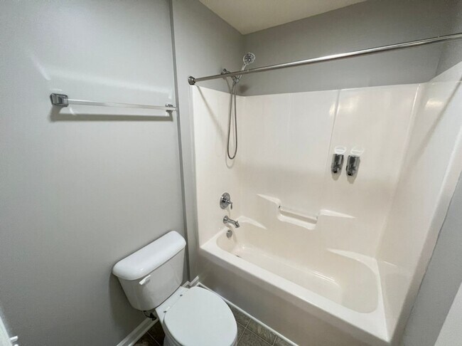 Building Photo - Gorgeous 3 bedroom home near Brier Creek and RTP!