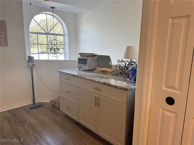 Building Photo - 13611 Worthington Way