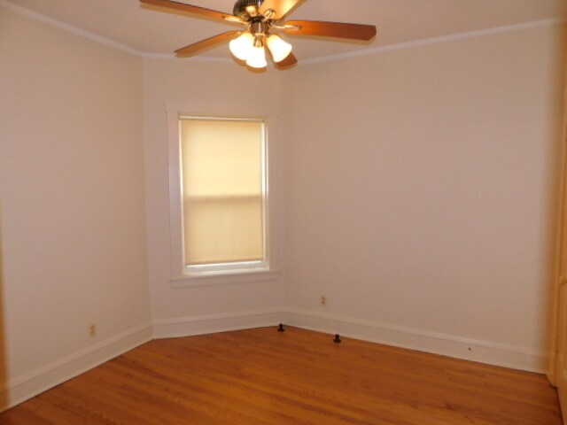 NE Bedroom - 4431 N Springfield Ave