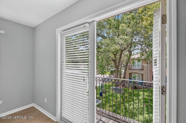 Building Photo - 77 Jardin De Mer Pl