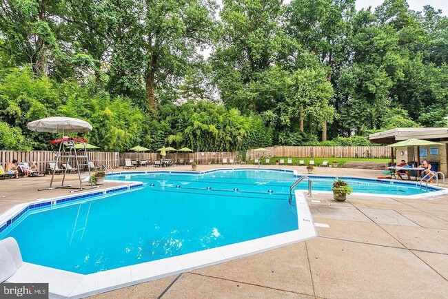 Building Photo - 9039 Sligo Creek Pkwy