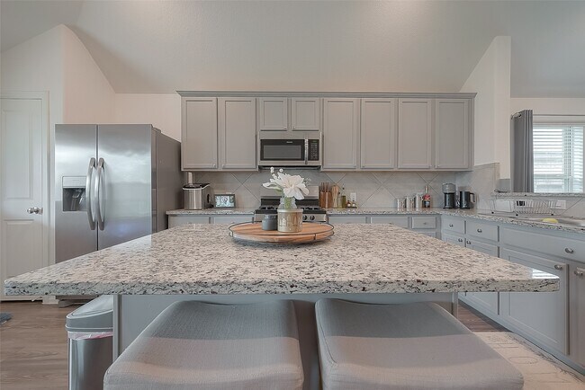 Building Photo - 506 Pecan Landing Ln