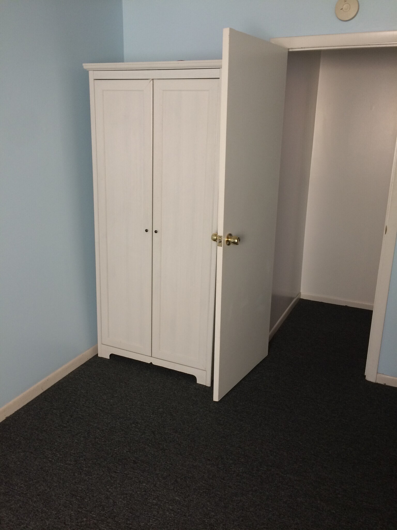 Building Photo - 355 Oakland Ave