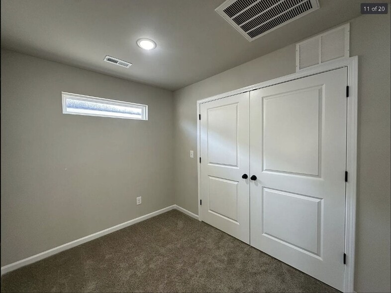 Building Photo - 9050 Stoney Waters Ct