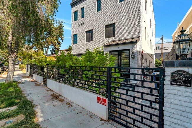 Building Photo - 1348 Burnside Ave