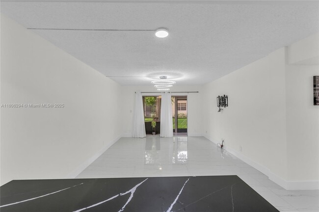 Building Photo - 4154 NW 90th Ave