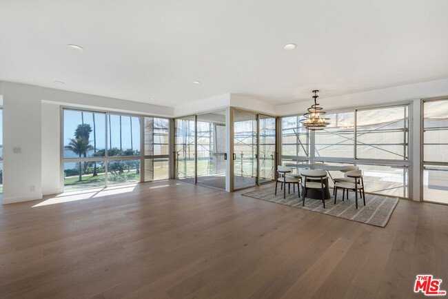Building Photo - 515 Ocean Ave