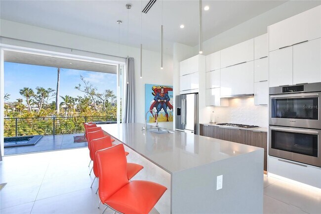 Building Photo - 3939 Higel Ave