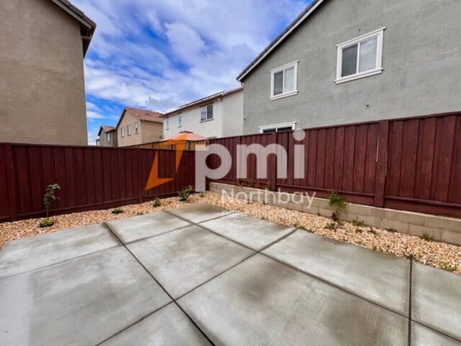 Building Photo - 1476 Descanso Ln