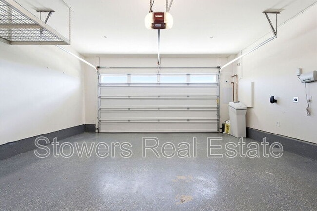 Building Photo - 6336 Moser Wy