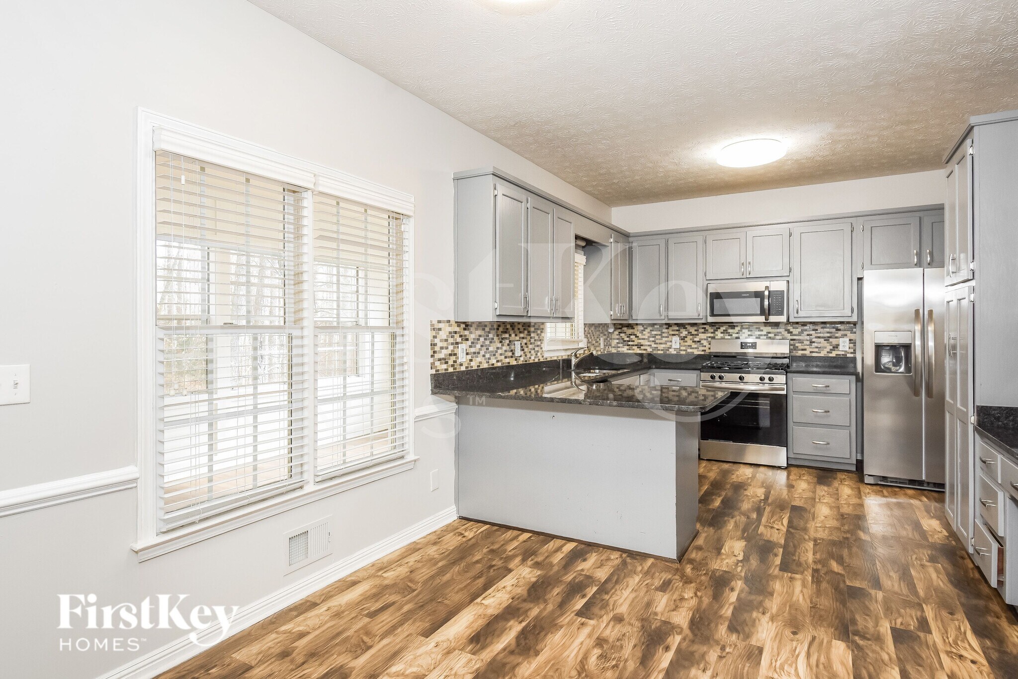 Building Photo - 7285 Wyngate Dr