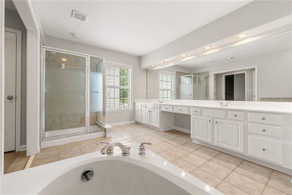 Building Photo - 28 Crystal Downs Way NE