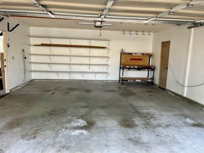 Building Photo - Village Park Single Story Home - Immaculat...