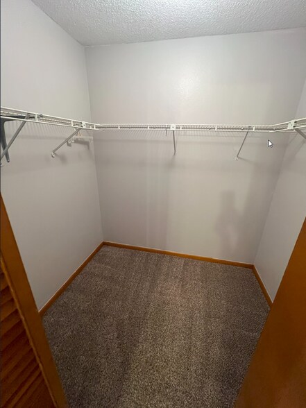 Building Photo - 70 Crockett Rd