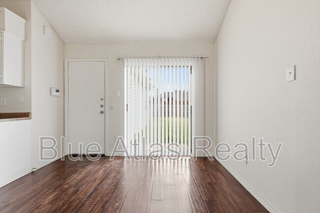 Building Photo - 1612 Hunterwood Dr