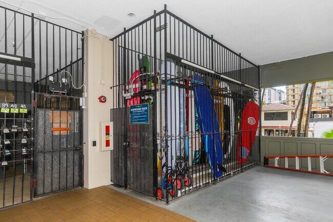 Building Photo - 2240 Kuhio Ave.
