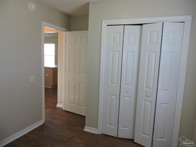 Building Photo - 4058 Glenway Dr