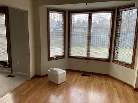 Building Photo - 10136 Fair Rd