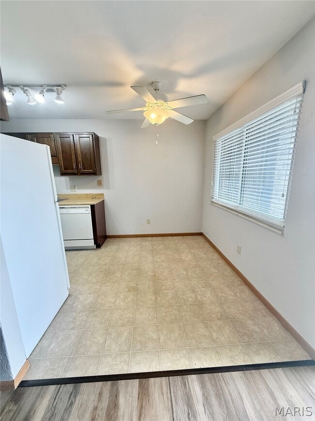 Building Photo - 97 Peachtree Ln