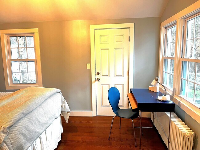 Building Photo - 83 Maltbie Ave