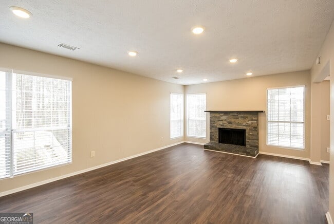 Building Photo - 871 Hampton Hill Ct