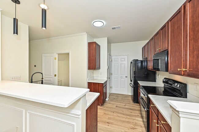 Building Photo - 10208 Old Carolina Dr