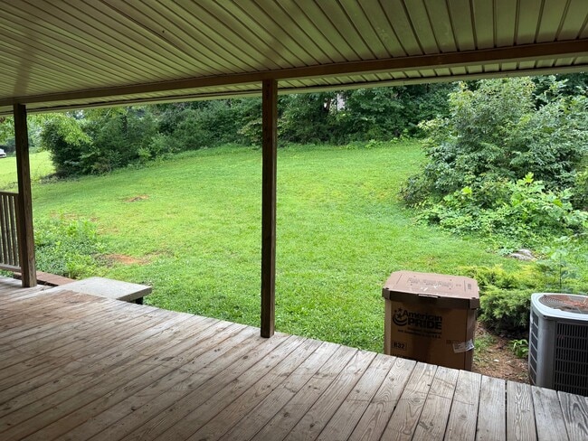 Building Photo - 2506 Elizabethton Hwy