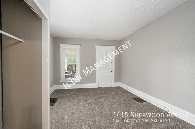 Building Photo - 1415 Sherwood Ave
