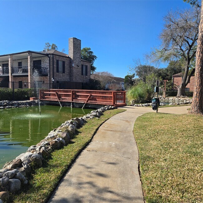 Building Photo - 8355 Nairn St