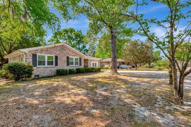 Building Photo - 4313 Helene Dr