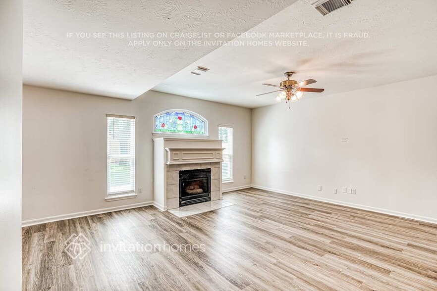 Building Photo - 6935 Moss Boulder Dr