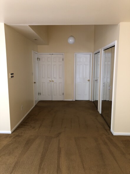 Building Photo - 506 Mountainview Dr