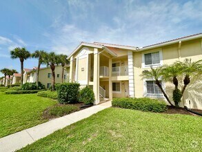 Building Photo - ** VILLAGES AT EMERALD LAKES ** 2 BED / 2 ...