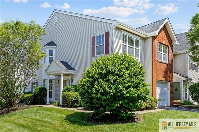 Primary Photo - 305 Harvest Ln